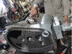 开利螺杆式压缩机维修