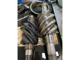 比泽尔螺杆压缩机维修