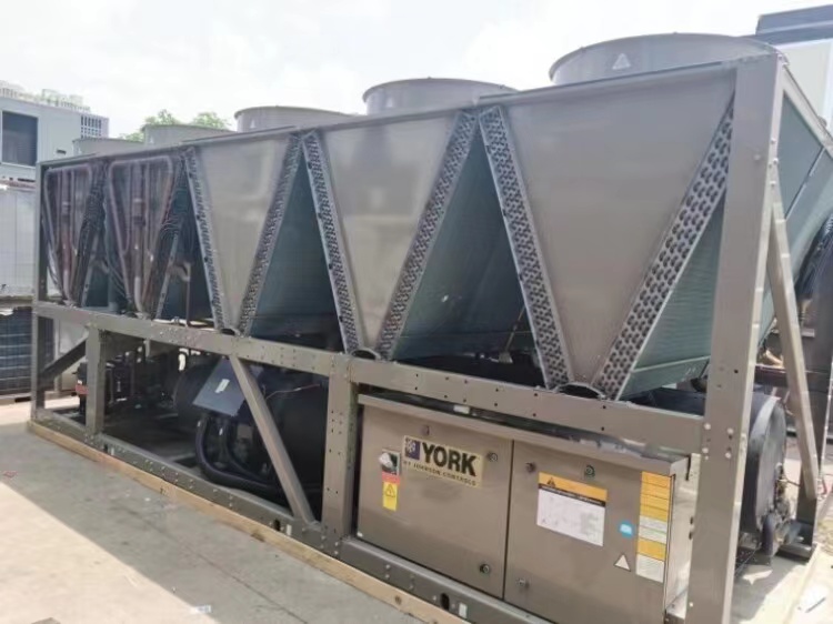 约克风冷热泵机组