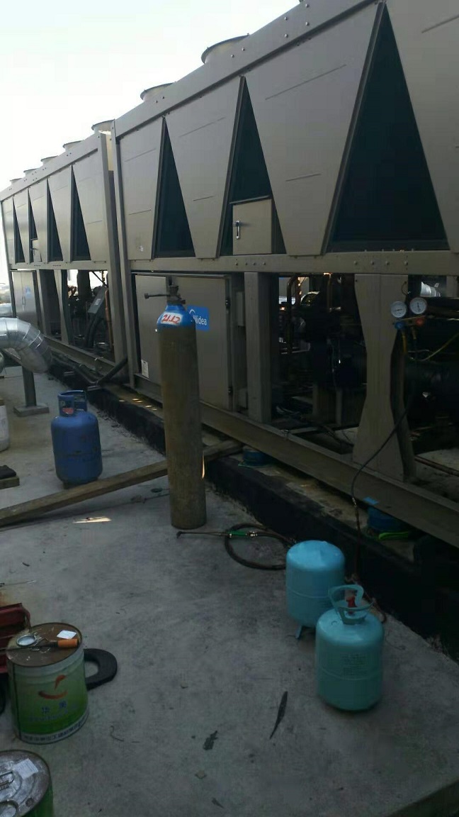 美的风冷螺杆式